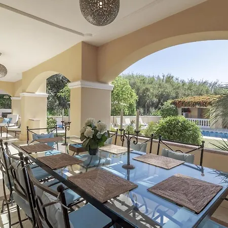 Marvelous Mansion With Pool In M26 Marbella
