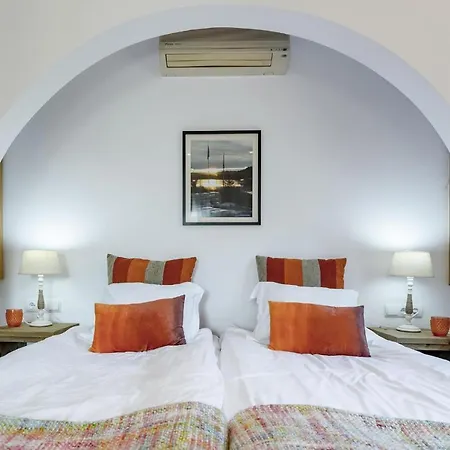 Villa Marvelous Mansion With Pool In M26 Marbella